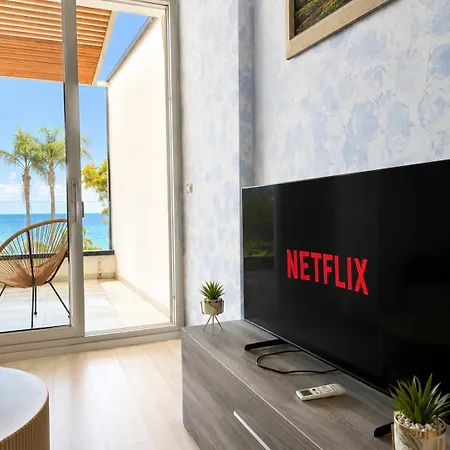 Flat On Relaxing *