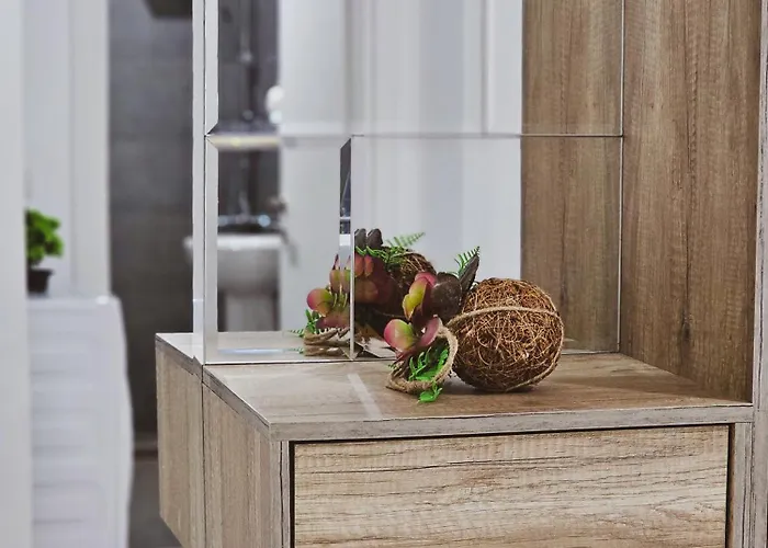 Flat On Relaxing * Vlore