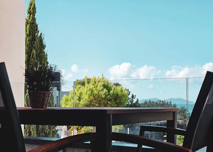 Apartment Flat On Relaxing